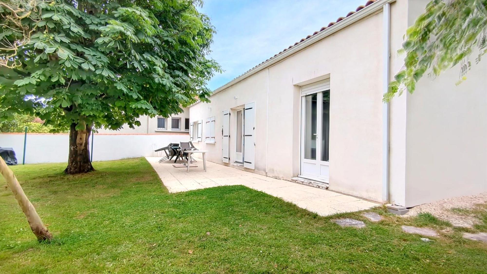 Sous Le Marronnier - Maison Pour 4 Avec Jardin Vila Royan Exterior foto